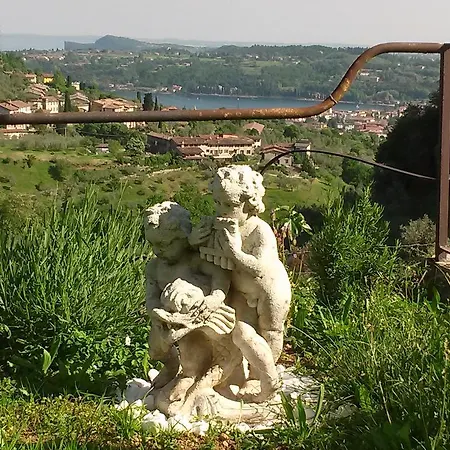 Le Terrazze Su Salo' סאלו